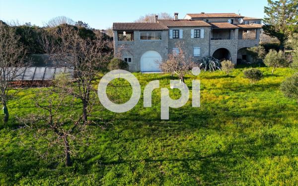 Maison à vendre    6 pièces • 170,33 m2 Banne