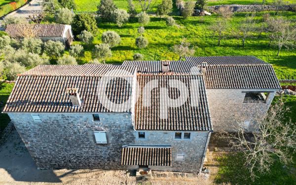 Maison à vendre    6 pièces • 170,33 m2 Banne