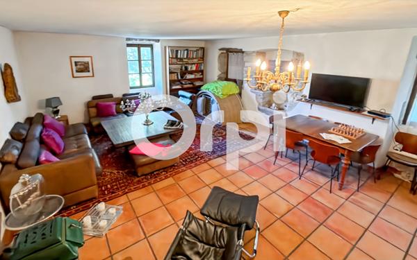 Maison à vendre    6 pièces • 170,33 m2 Banne