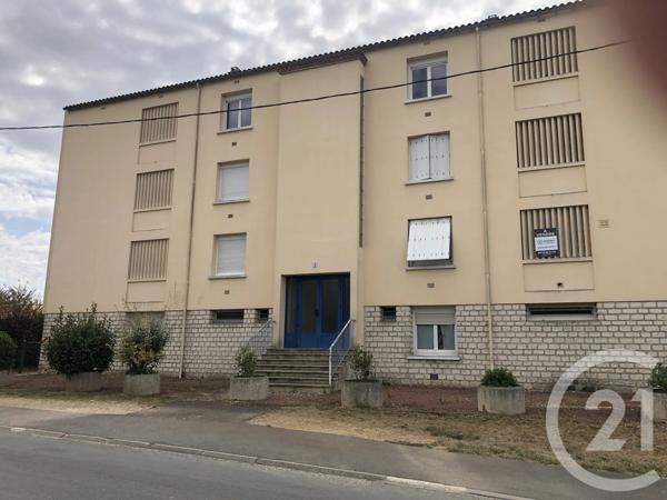 Appartement F4 à vendre  4 pièces - 85,70 m 2   SAINTES  - 17