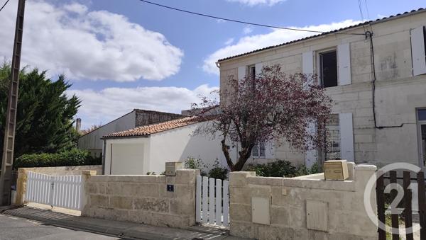 Appartement F4 à vendre  4 pièces - 85,70 m 2   SAINTES  - 17