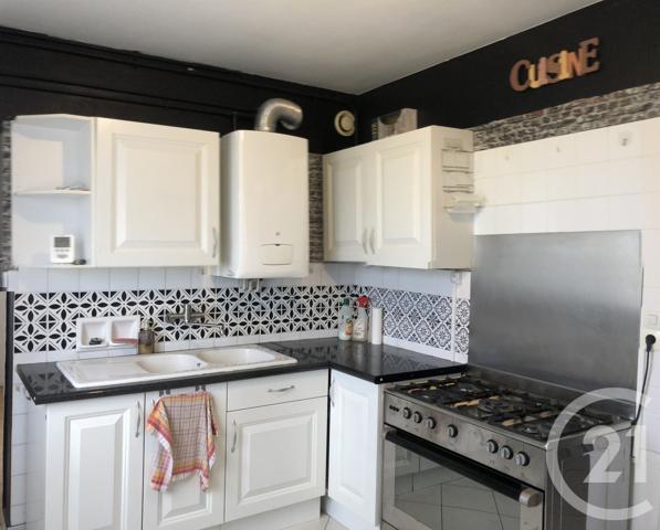 Appartement F4 à vendre  4 pièces - 85,70 m 2   SAINTES  - 17