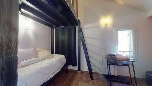 Location                                                      Maison
                        
                     5 pièces                      108 m2                     à La Queue-en-Brie