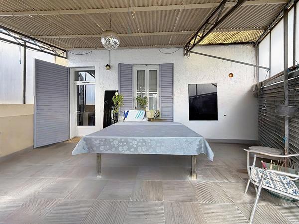 A VENDRE EN EXCLUSIVITÉ ! Vidauban : 117 m² de charme + 70 m² de garage, proche des commodités à pied, un bien rare !