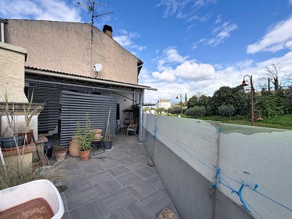 A VENDRE EN EXCLUSIVITÉ ! Vidauban : 117 m² de charme + 70 m² de garage, proche des commodités à pied, un bien rare !