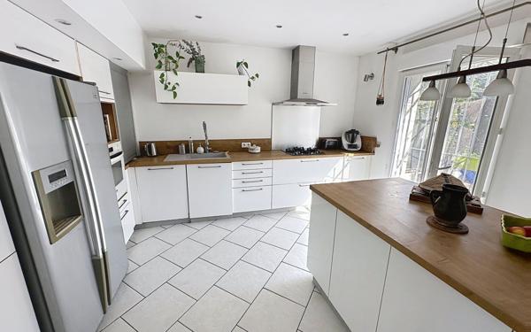 Maison à vendre    5 pièces • 105,57 m2 Avignon