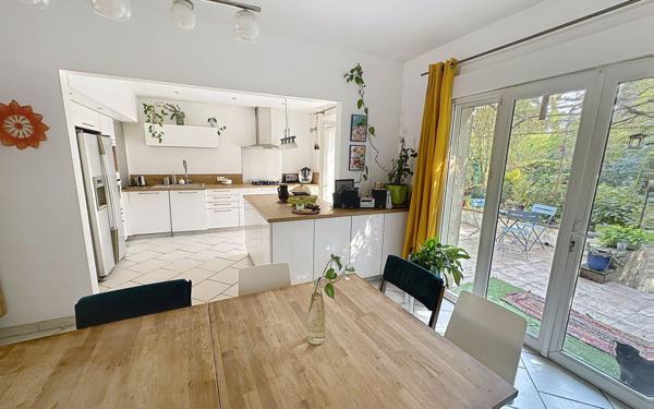 Maison à vendre    5 pièces • 105,57 m2 Avignon