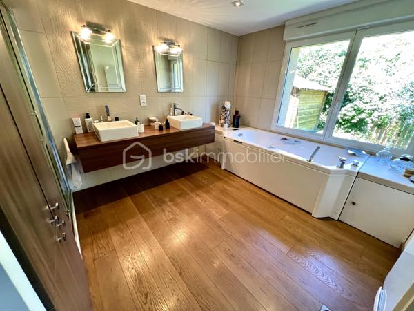 Maison d architecte de 181 m²