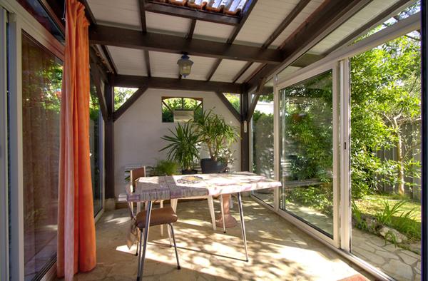 LE PASSAGE - Maison de 130m² habitables avec 4 chambres, 2 garages et jardin de 700m².