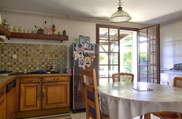 LE PASSAGE - Maison de 130m² habitables avec 4 chambres, 2 garages et jardin de 700m².