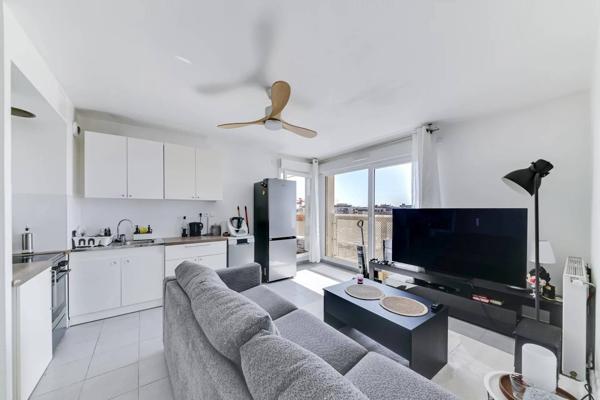 Rare/T2 – 36,40 m² – terrasse 22 m² sans vis-à-vis – garage box en sus – Vaulx-en-Velin