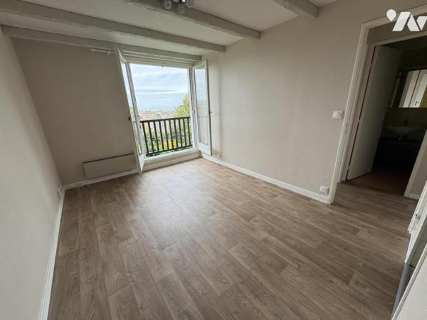 Vue dégagée T2 29m² au 1er étage