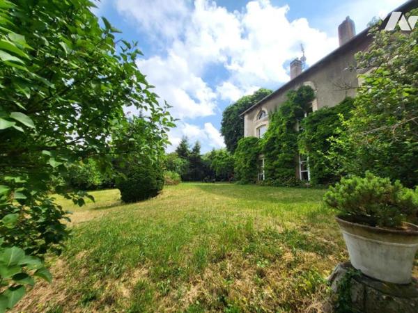 BELLE MAISON DE MAITRE SUR PARC ARBORE