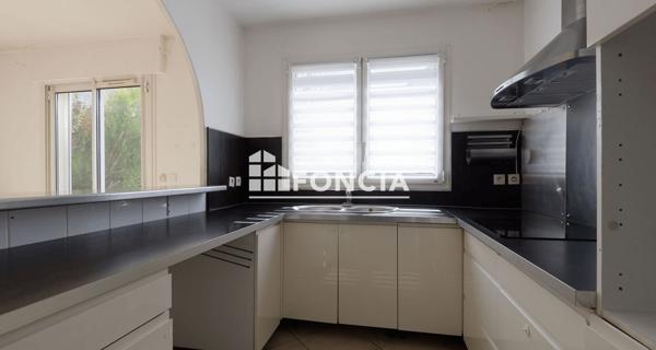 À vendre Maison 5 pièces 125.65 m² - Pringy 77310