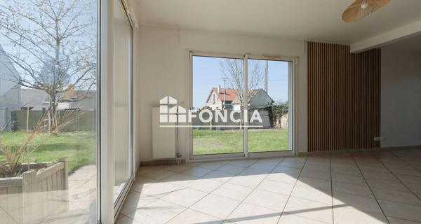 À vendre Maison 5 pièces 125.65 m² - Pringy 77310