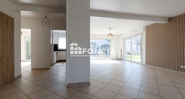 À vendre Maison 5 pièces 125.65 m² - Pringy 77310