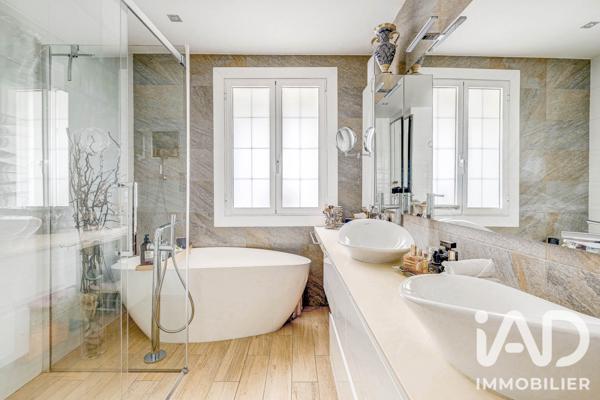 Maison à vendre 7 pièces 152 m² Serris