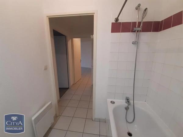 Appartement à louer 2 pièces 45.14m² Yvetot (76190)