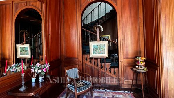 A VENDRE HOTEL PARTICULIER CENTRE VILLE DE LA ROCHELLE