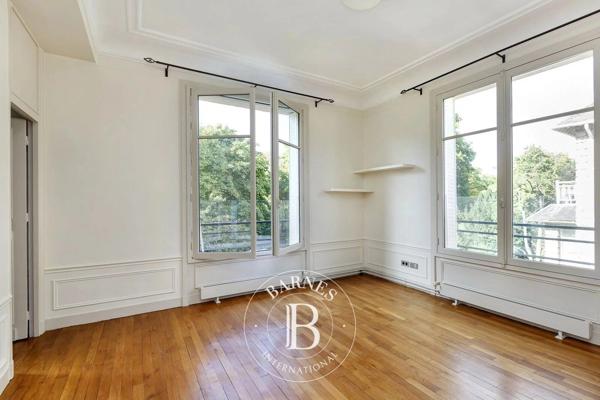 Neuilly-sur-Seine, Hôtel particulier 5 Chambres -  280 m² à vendre
