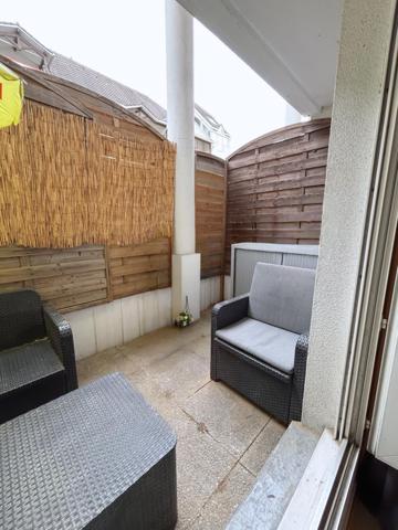 T2 avec loggia, cave et parking - Billère