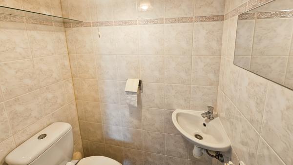 Fréjus (83600) A VENDRE, FREJUS Appartement 4 pièces 97 m²+ véranda et terrasses pour 96 m² +grand garage + place de parking