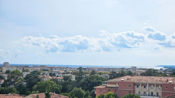 Fréjus (83600) A VENDRE, FREJUS Appartement 4 pièces 97 m²+ véranda et terrasses pour 96 m² +grand garage + place de parking