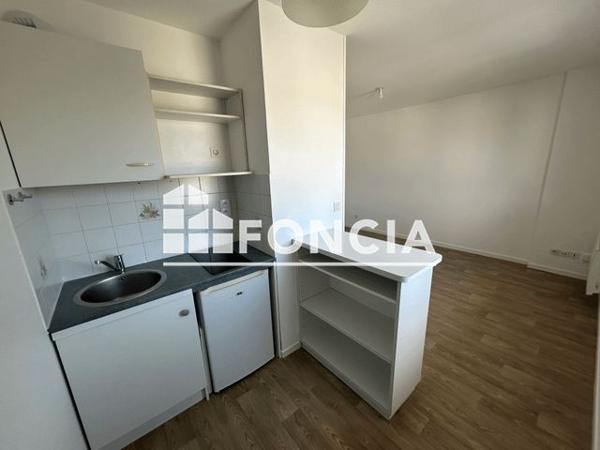 Location Studio 22.3 m² - 4 RUE ROBERT JACQUEMARD Caen 14000