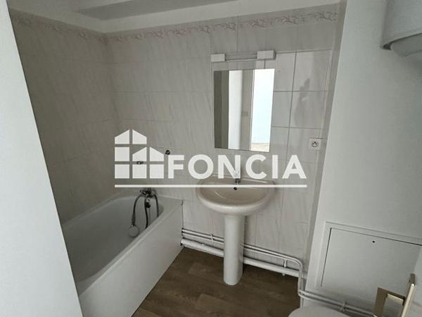 Location Studio 22.3 m² - 4 RUE ROBERT JACQUEMARD Caen 14000