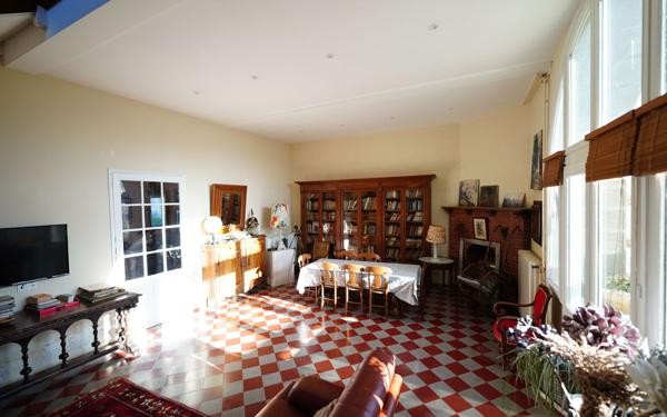 Maison à vendre    18 pièces • 6 m2 Pauligne