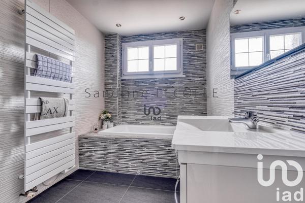 Maison à vendre 7 pièces 194 m² Thorigny-sur-Marne