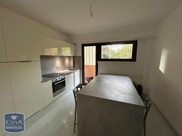 Appartement à louer 2 pièces 56m²