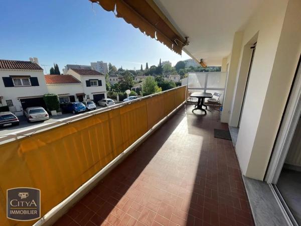 Appartement à louer 4 pièces 78.59m² Antibes (06600)