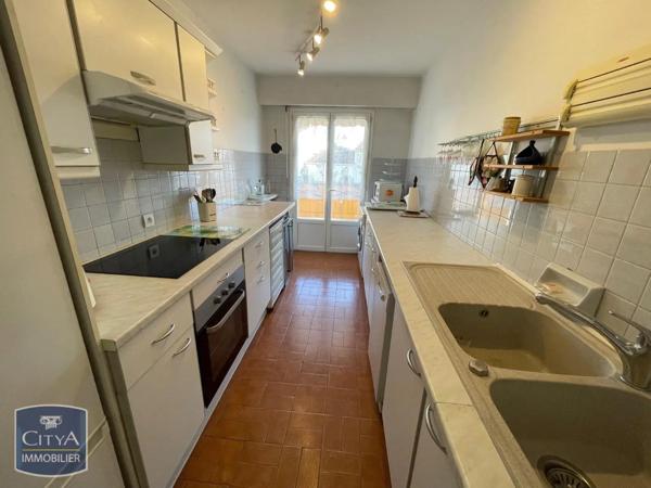 Appartement à louer 4 pièces 78.59m² Antibes (06600)