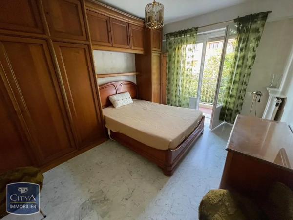 Appartement à louer 4 pièces 78.59m² Antibes (06600)