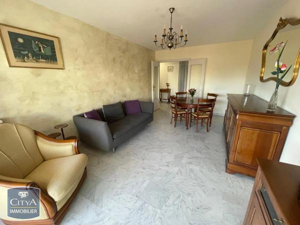 Appartement à louer 4 pièces 78.59m² Antibes (06600)