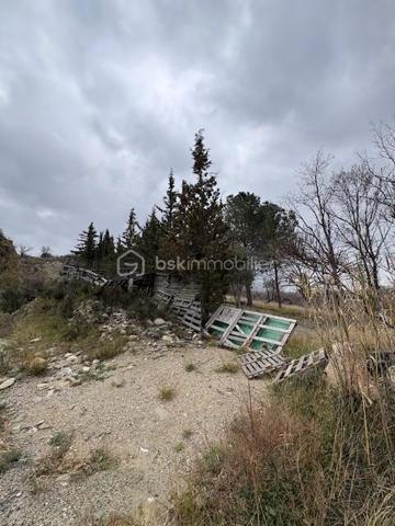 Terrain agricole de 1 590 m²