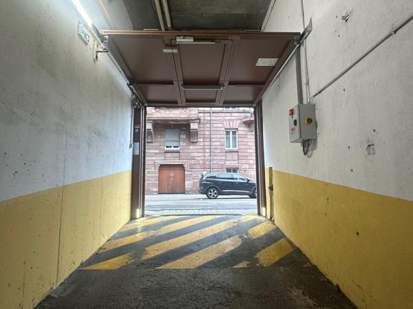 Garage fermé contades