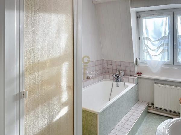 Maison mitoyenne 2 côtés Mouvaux Secteur Marcq-Wasquehal-Mouvaux 77 m²