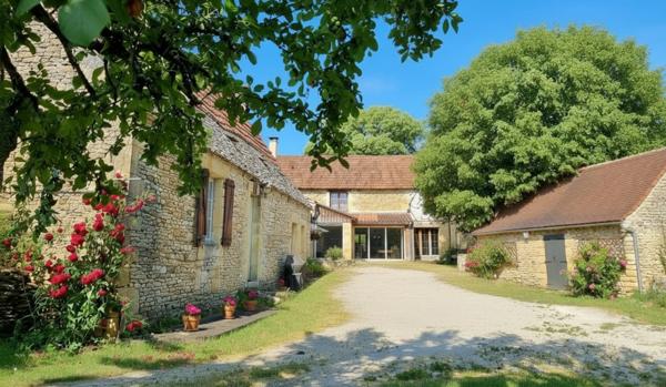 Ensemble immobilier authentique