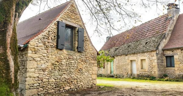 Ensemble immobilier authentique