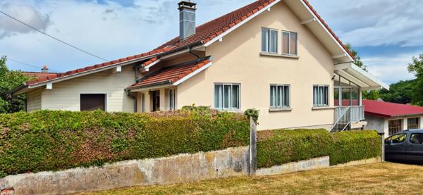 90160 PEROUSE – MAISON PLAIN PIED – 5 PIÈCES – 4 CHAMBRES – TERRASSE – DEPENDANCE 60M² – VUE DEGAGÉE