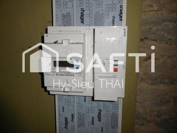 SPECIAL INVESTISSEURS avec 600 m2 à aménager, à THOIRETTE-COISIA (39240)