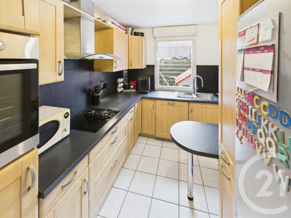 Appartement T4 à vendre  4 pièces - 76 m2 TRAPPES - 78