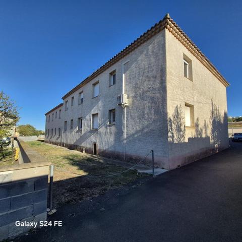 BOUJAN SUR LIBRON - APPARTEMENT T3 1ER ETAGE - 66 M² - PARKING