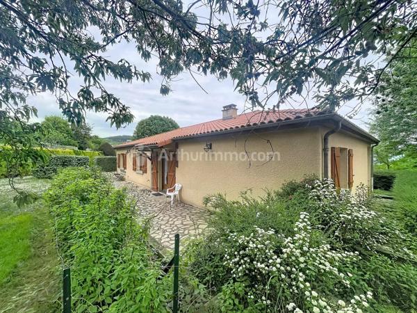 Vente                                                      Maison
                        
                     6 pièces                      140 m2                     à Chanonat