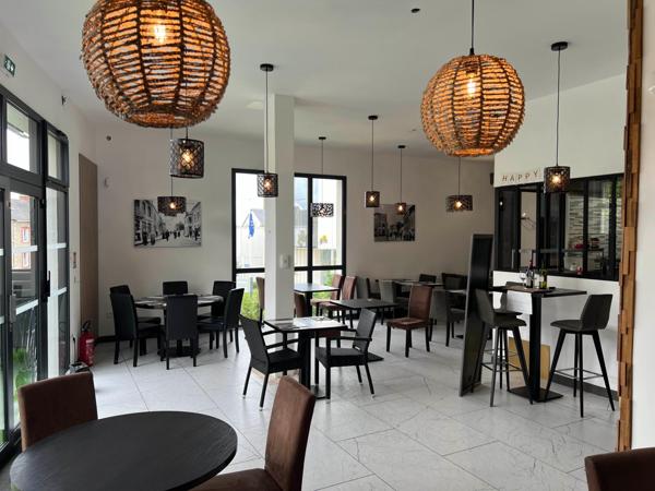 Local situé dans le bourg de Saint Mars du Désert