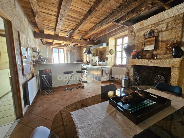 Maison de 156 m² Charme de la pierre et beaux volumes au cœur de L'Houmeau  ANGOULEME (16)