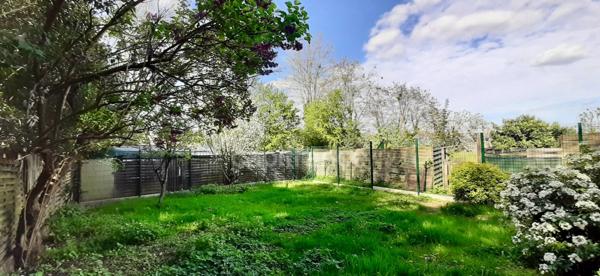 A vendre Bures-sur-Yvette, maison 4 chambres, 1 bureau, joli jardin