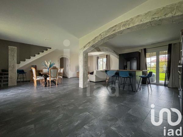 Maison à vendre 7 pièces 152 m² Saint-Victor